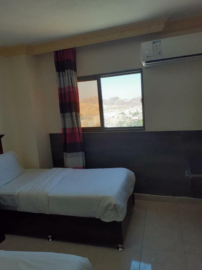 Petra Visitors Hotel Wadi Musa Exterior photo